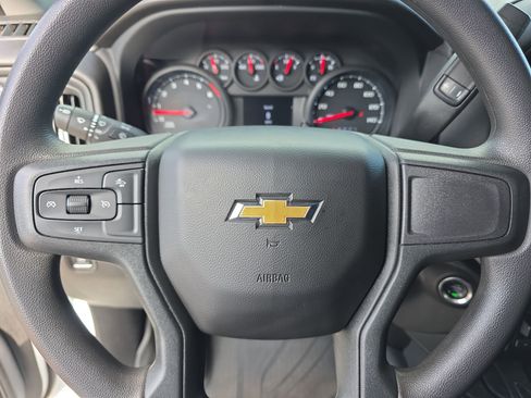 Used 2024 Chevrolet Silverado 2500 Custom w/ Custom Value Package image 27