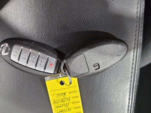 Used 2015 Nissan Altima 2.5 S w/ Special Edition Package FWD image 28