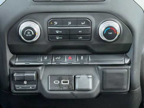 Used 2024 GMC Sierra 2500 Pro w/ Convenience Package image 20