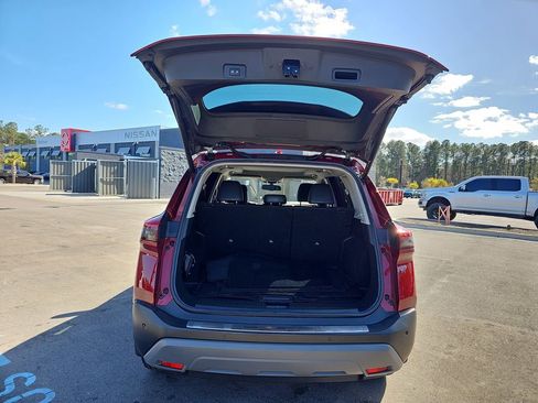 Used 2021 Nissan Rogue SL image 16