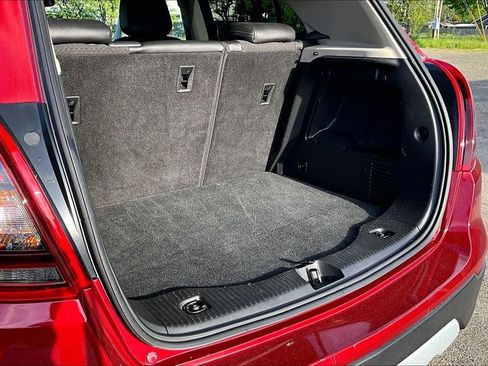 Used 2021 Buick Encore Preferred AWD/4WD image 35