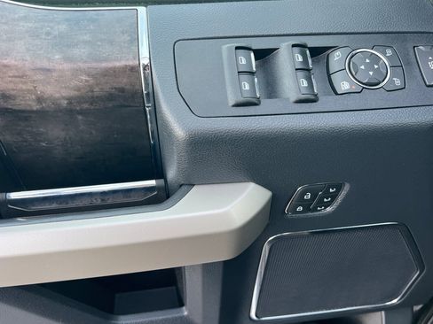 Used 2022 Ford F350 Lariat w/ Lariat Ultimate Package image 8