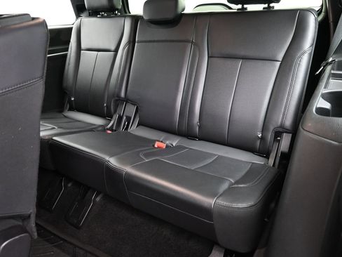 Used 2021 Ford Expedition XLT RWD image 40