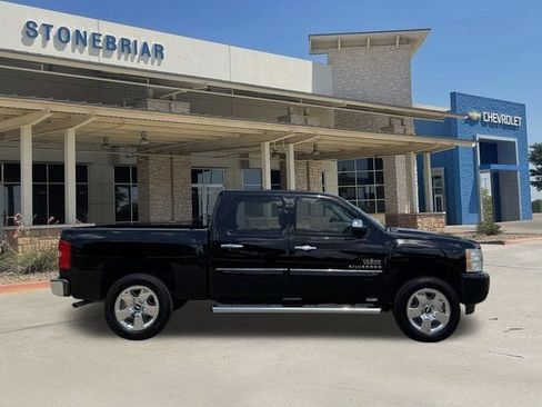 Used 2010 Chevrolet Silverado 1500 LT w/ Texas Edition RWD image 4