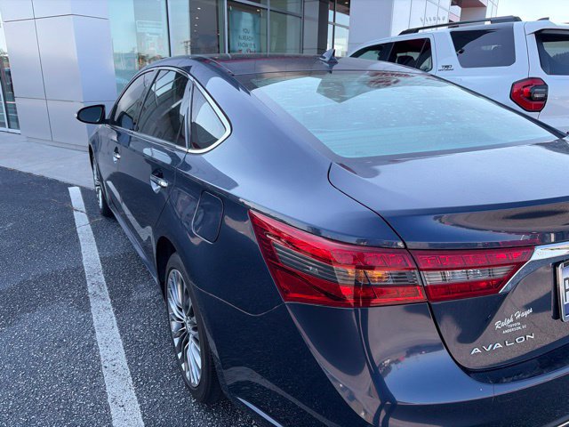 Used 2016 Toyota Avalon Limited w/ Toyota Safety Sense Package FWD image 2