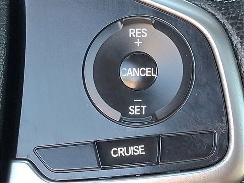 Used 2017 Honda Civic EX-T image 22
