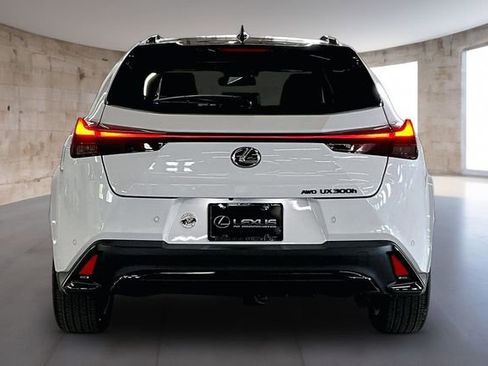 New 2026 Lexus UX 300h AWD image 4