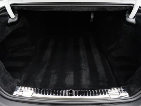 Used 2024 Rolls-Royce Ghost Extended Wheelbase image 19