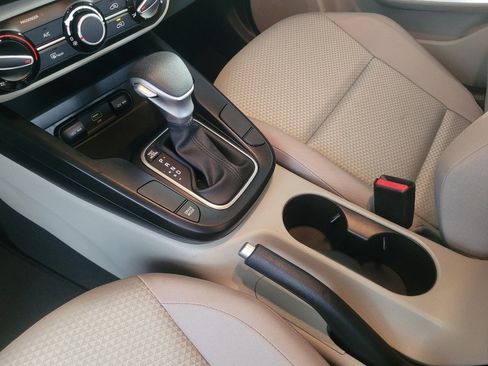 Used 2025 Kia Soul LX image 26