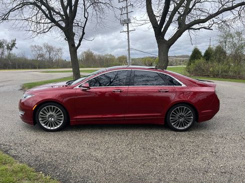 Used 2015 Lincoln MKZ Hybrid w/ Equipment Group 202A Reserve FWD image 2