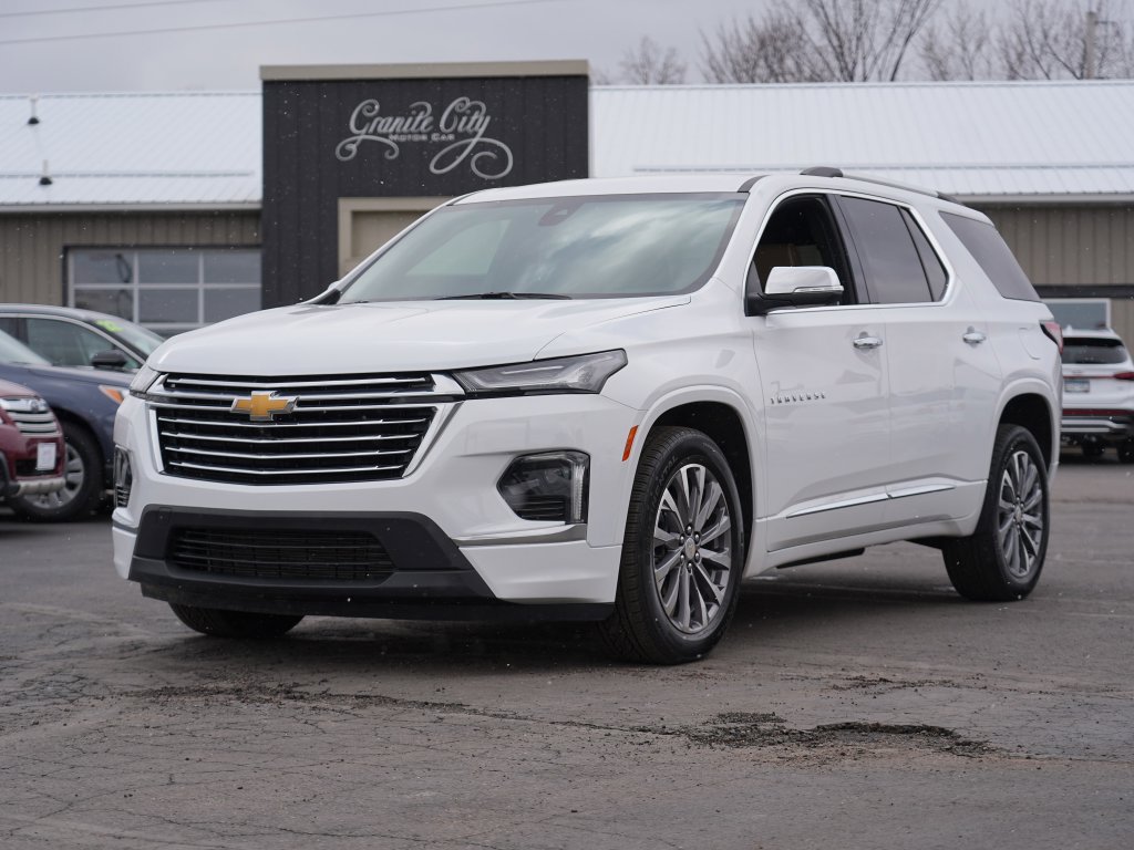 Used 2023 Chevrolet Traverse Premier AWD/4WD image 7