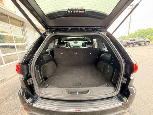 Used 2021 Jeep Grand Cherokee Limited w/ Sun & Sound Group RWD image 31