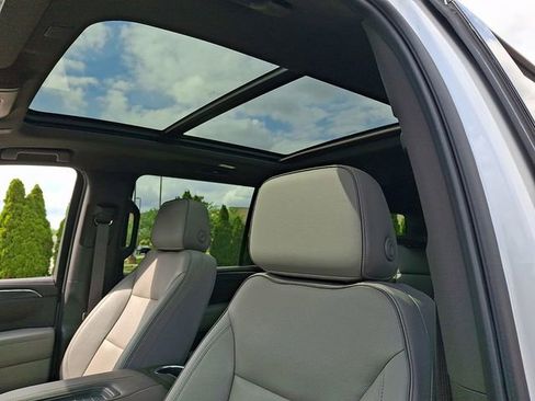 Certified 2023 GMC Yukon XL SLT w/ SLT Premium Package image 14