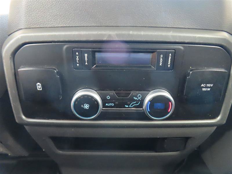 Used 2020 Ford Expedition XLT w/ Equipment Group 202A AWD/4WD image 30