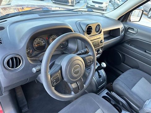 Used 2016 Jeep Patriot Sport w/ Power Value Group image 18