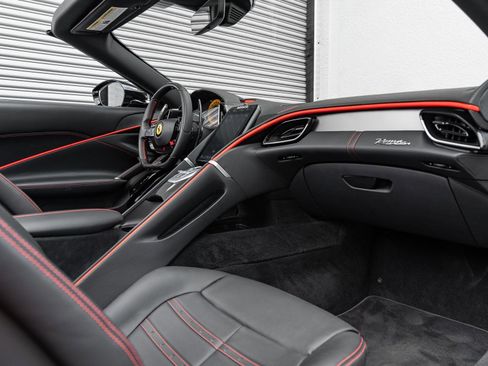Used 2025 Ferrari Roma Spider image 2