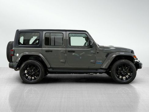 Used 2021 Jeep Wrangler Unlimited Sahara w/ Dual Top Group image 6