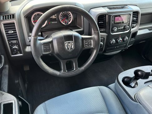 Used 2017 RAM 1500 Express image 15