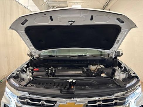 Used 2023 Chevrolet Silverado 1500 LTZ w/ LTZ Convenience Package II AWD/4WD image 8