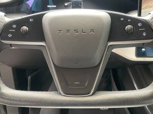 Used 2022 Tesla Model X Plaid image 28
