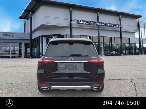 Used 2025 Mercedes-Benz GLE 350 4MATIC image 4