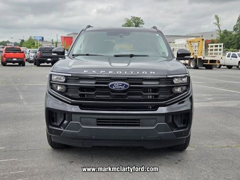 New 2026 Ford Expedition Active RWD image 8