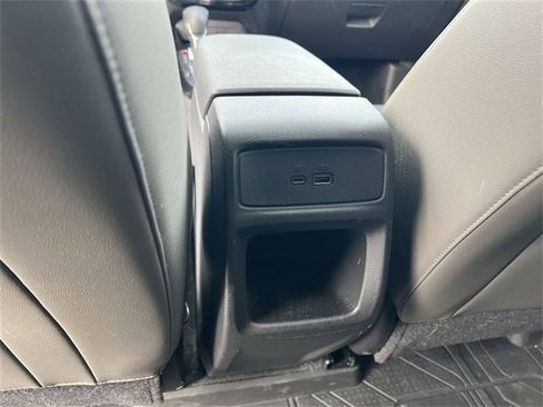 Certified 2024 Chevrolet Trax ACTIV w/ Sunroof Package image 20