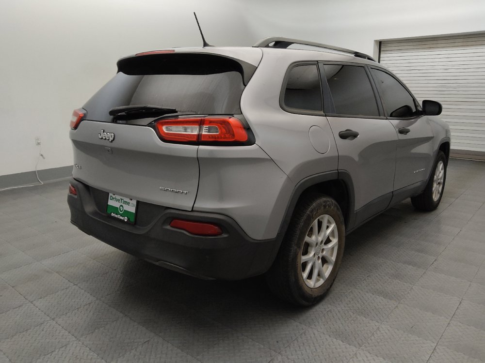 Used 2017 Jeep Cherokee Sport AWD/4WD image 9