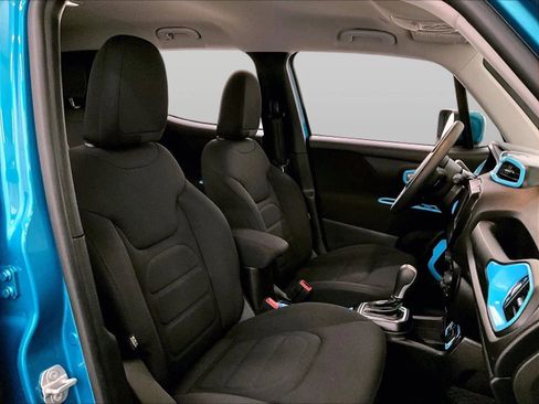 Used 2021 Jeep Renegade Latitude image 7