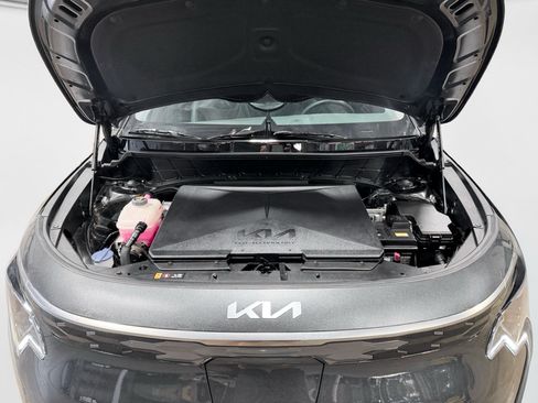 Used 2025 Kia Niro Wind w/ Wind Preserve Package FWD image 25