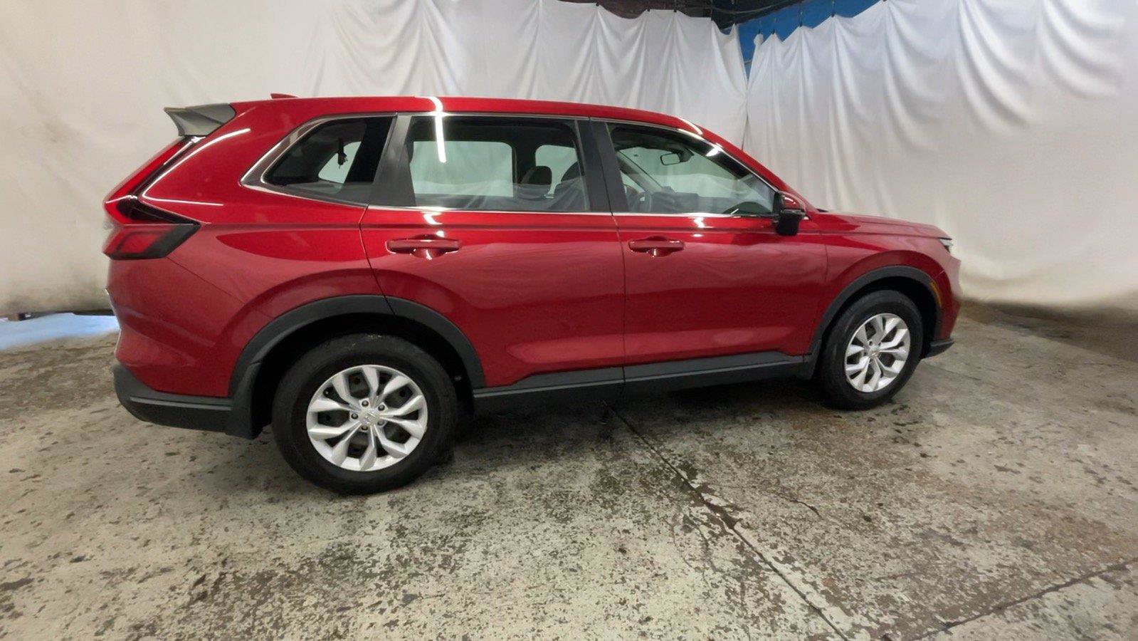 Used 2024 Honda CR-V LX image 5