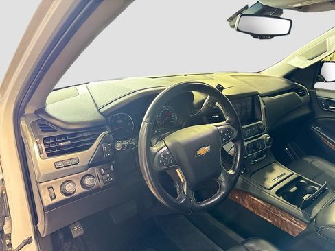 Used 2019 Chevrolet Suburban Premier AWD/4WD image 9