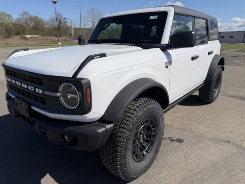 New 2026 Ford Bronco Big Bend w/ Black Diamond Package AWD/4WD image 4