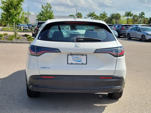 Used 2024 Honda HR-V LX image 5