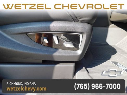 Certified 2020 Cadillac Escalade ESV Premium Luxury AWD/4WD image 20