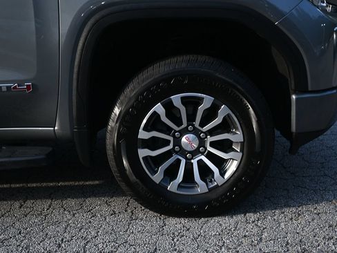 Used 2020 GMC Sierra 1500 AT4 w/ AT4 Premium Package AWD/4WD image 33