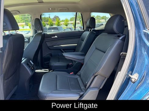 Used 2023 Volkswagen Atlas SE w/ Panoramic Sunroof Package FWD image 16