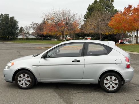 Used 2008 Hyundai Accent GS image 2