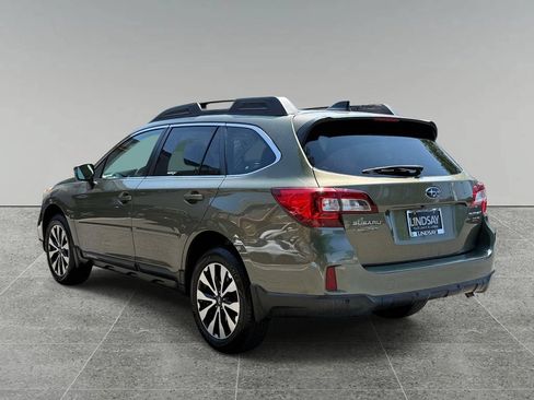 Used 2017 Subaru Outback 3.6R Limited AWD/4WD image 11