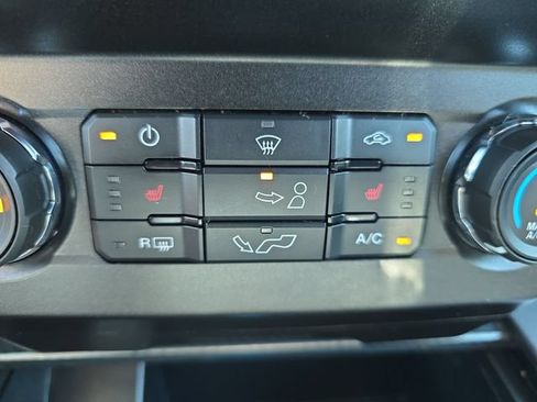 Used 2020 Ford F150 XLT w/ Equipment Group 302A Luxury AWD/4WD image 24