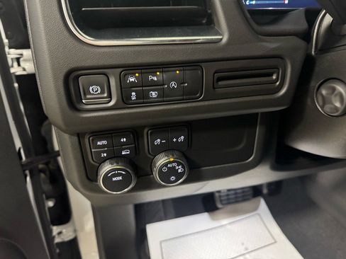 Used 2023 Chevrolet Tahoe RST w/ RST Performance Edition image 21