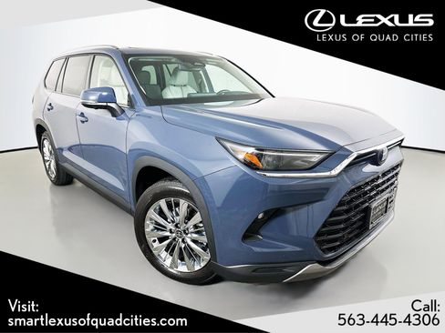 Used 2024 Toyota Grand Highlander AWD image 1