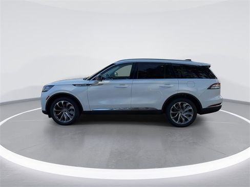 New 2026 Lincoln Aviator Reserve image 5