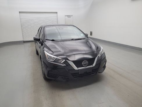 Used 2021 Nissan Versa SV FWD image 14