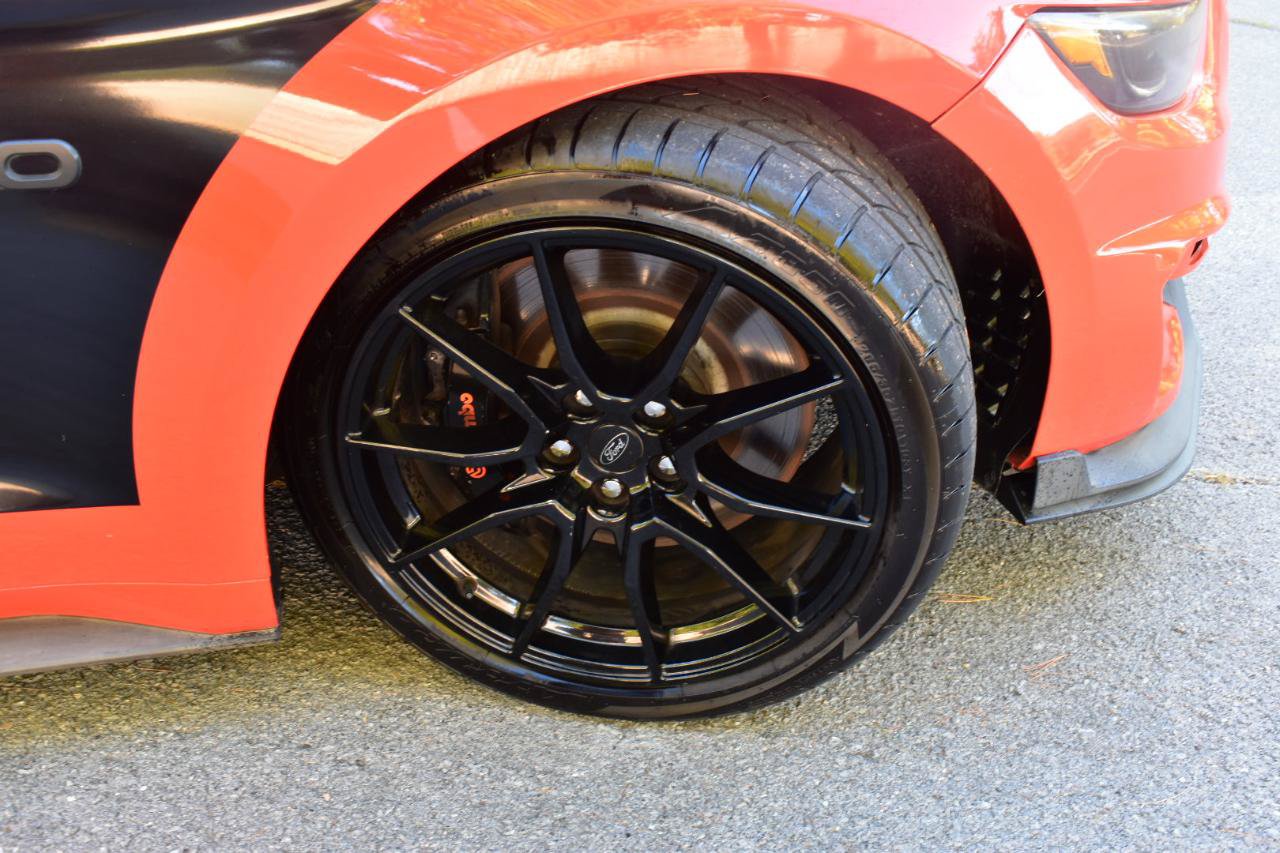 Used 2015 Ford Mustang GT Premium w/ Equipment Group 401A RWD image 35