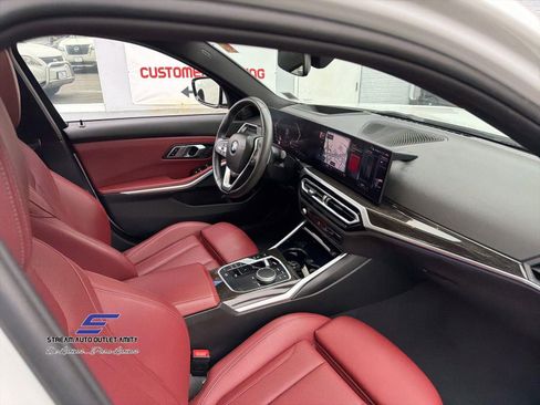 Used 2023 BMW 330i xDrive 330i xDrive w/ Premium Package image 12