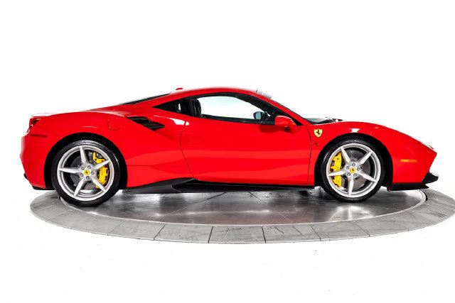 Certified 2018 Ferrari 488 GTB RWD image 13