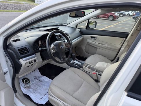 Used 2014 Subaru Crosstrek 2.0i Premium w/ Moonroof Package AWD/4WD image 13
