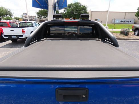 Used 2019 Chevrolet Colorado ZR2 w/ ZR2 Dusk Special Edition image 12