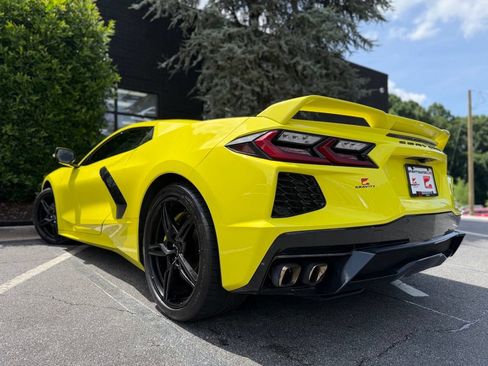 Used 2021 Chevrolet Corvette Stingray Convertible w/ Z51 Performance Package RWD image 17